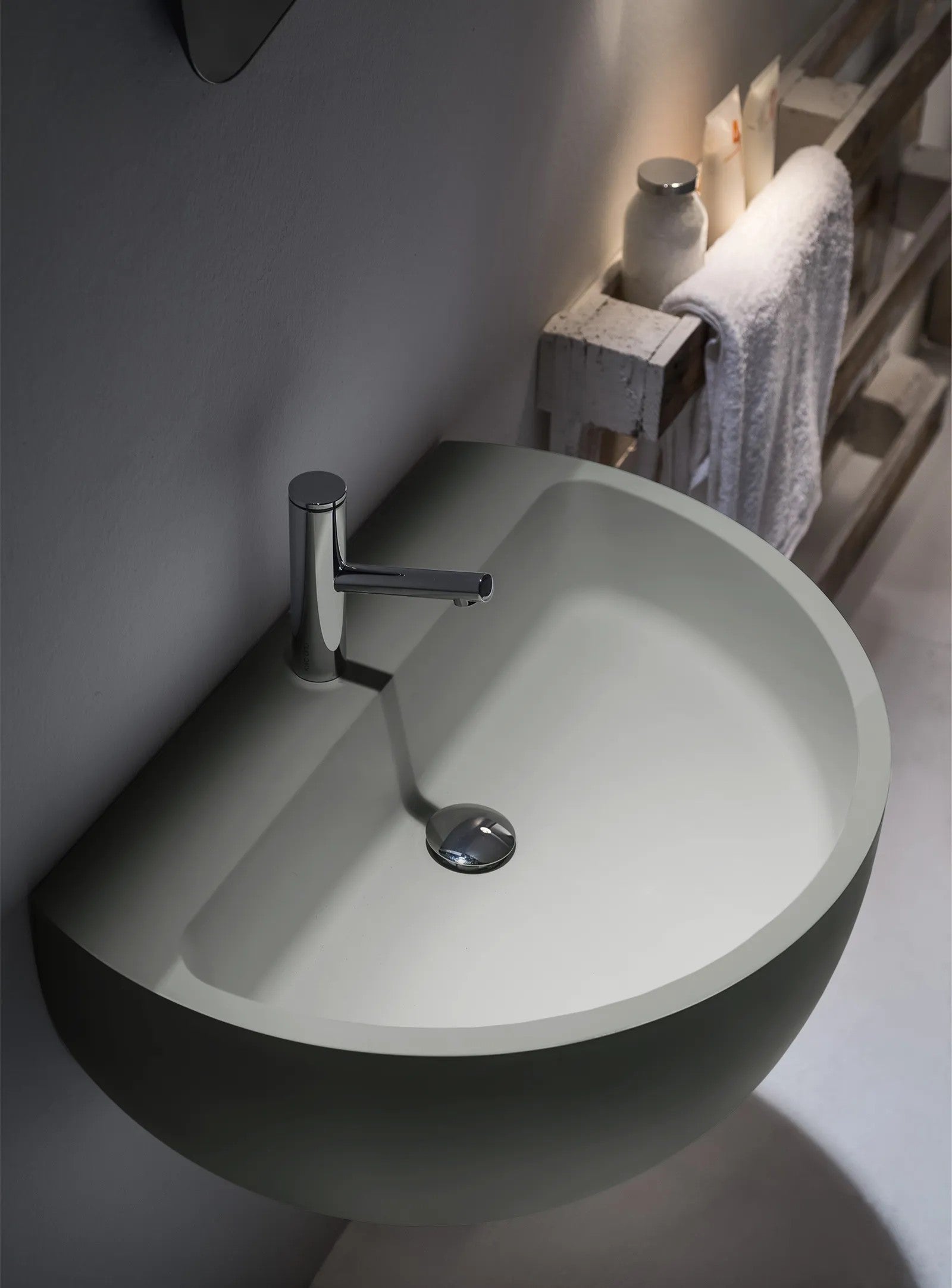 FALPER BOWL LAVABO DA PARETE IN CRISTALPLANT