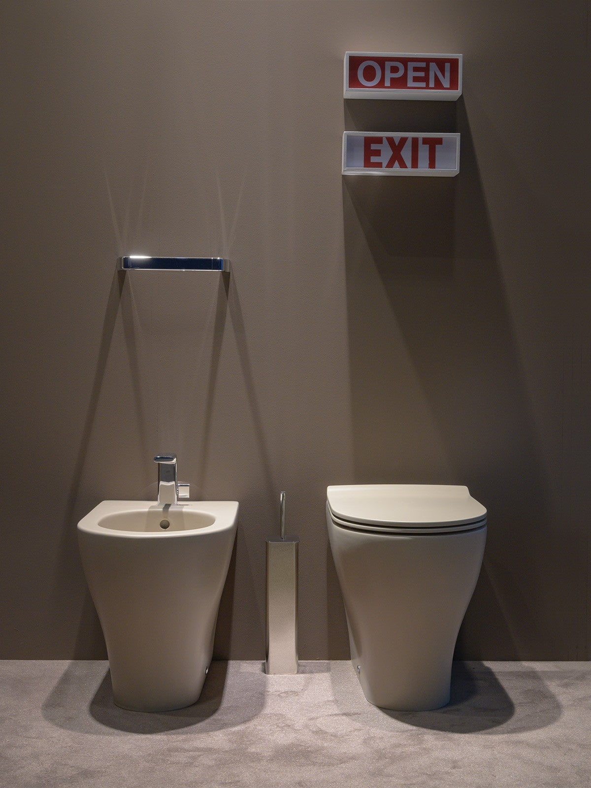 FLAMINIA APP BIDET A PAVIMENTO