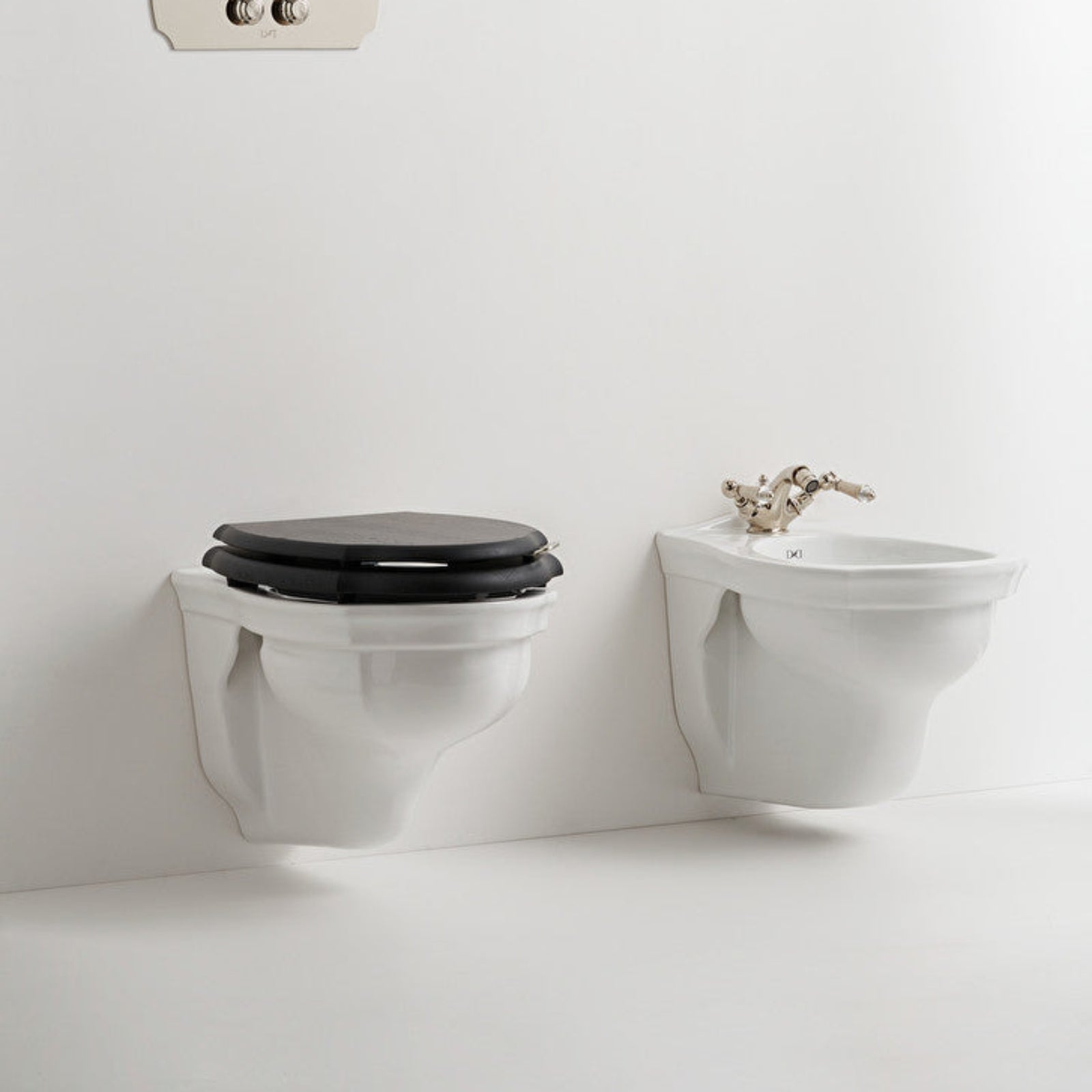 DEVON&DEVON WESTMINSTER WALL-HUNG TOILET