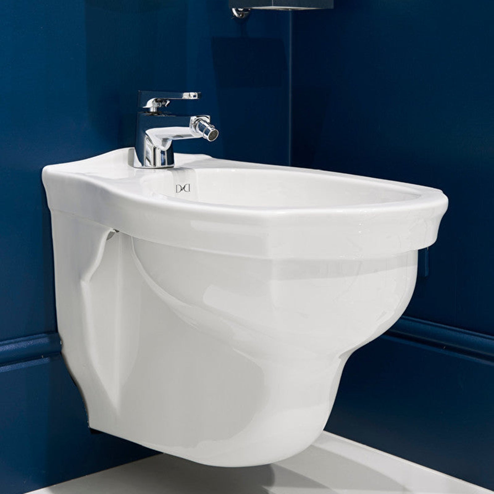 DEVON&DEVON WESTMINSTER WALL-HUNG BIDET